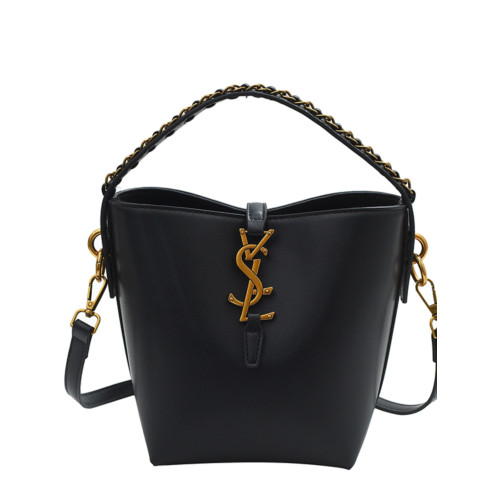 今年流行包包女手提輕奢水桶包2026夏季新款高級感小衆單肩斜後後背包