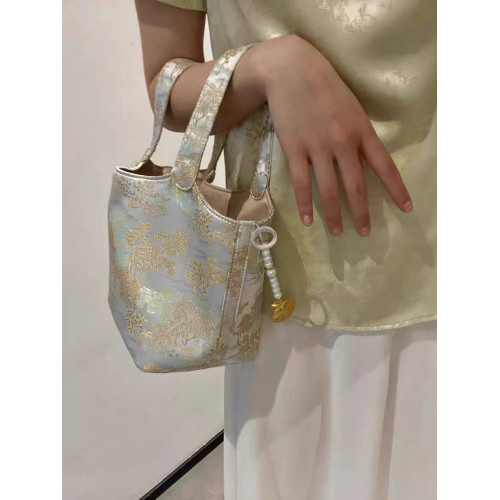 手拎新中式國風腋下包包女士2024夏季刺綉小衆高級感單肩手提女包