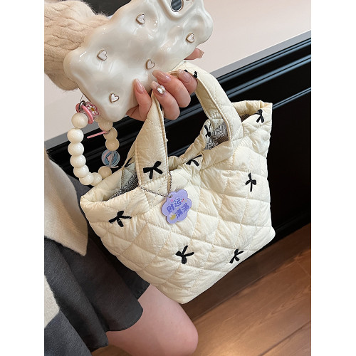 韓國ins少女超火手提水桶包女2026新款蝴蝶結刺綉上班雜物手拎包 韓國ins少女超火手提水桶包女2026新款蝴蝶結刺綉上班雜物手拎包