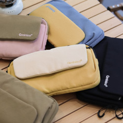 Qminica 可攜式斜後後背包男女休閒磁吸釦信封包輕量化戶外運動單肩挎包