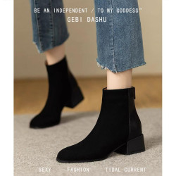 真皮粗跟小短靴女2026新款復古切爾西靴絨面後拉鍊拼接小香風單靴