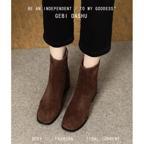 真皮粗跟小短靴女2026新款復古切爾西靴絨面後拉鍊拼接小香風單靴