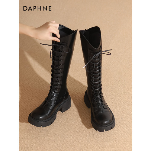 達芙妮馬丁靴女長筒靴2026新款秋冬v口系帶騎士靴厚底高筒瘦瘦靴