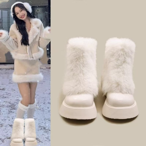 網紅爆款白色毛毛靴女2025年冬季新款時尚百搭雪地靴增高厚底短靴