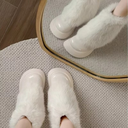 網紅爆款白色毛毛靴女2025年冬季新款時尚百搭雪地靴增高厚底短靴