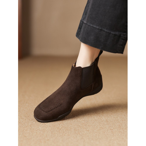 早號運動底單靴磨砂皮圓頭短靴女松緊套筒菸筒靴舒適透氣女靴春秋