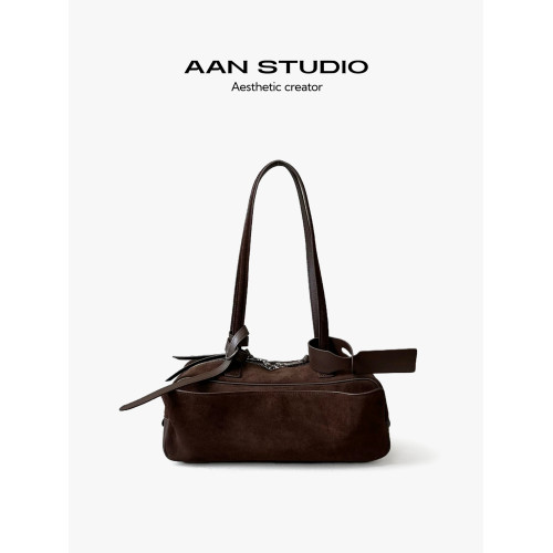 【AAN】頭層磨砂牛皮保齡球托特包女大容量通勤枕頭包手提單肩包