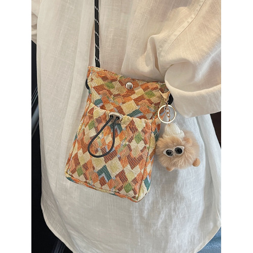 今年流行菱格包包女2025新款時尚洋氣斜後後背包女ins小衆百搭單肩包