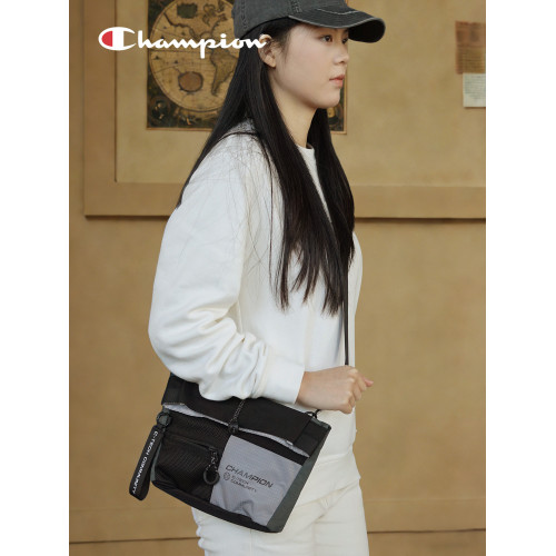 champion冠軍新款小方包輕質斜後後背包輕戶外運動男女單肩包春夏