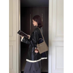 真皮水桶包手提凱利包2026新款高級通勤簡約時尚休閒單肩斜後後背包