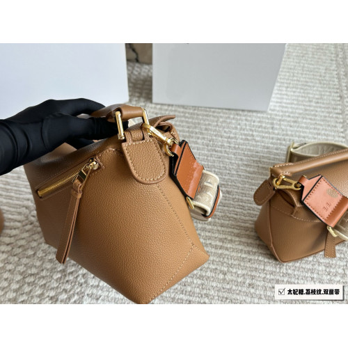 25新款單肩斜背手提包枕頭包mini幾何包puzzle雙肩帶拼接真皮女包