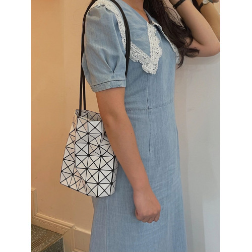 2026新款抽繩斜背小包百搭時尚單肩包日本幾何菱格束口水桶包女潮