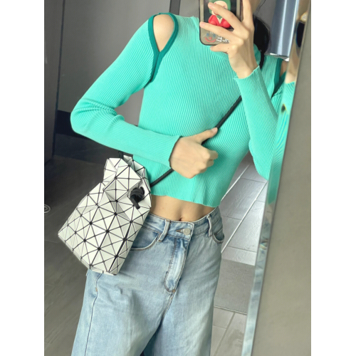 2026新款抽繩斜背小包百搭時尚單肩包日本幾何菱格束口水桶包女潮