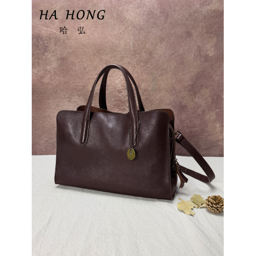 哈弘新款頭層牛皮斜背逛街包伯克包手提單肩包大容量真皮軟皮包包 哈弘新款頭層牛皮斜背逛街包伯克包手提單肩包大容量真皮軟皮包包