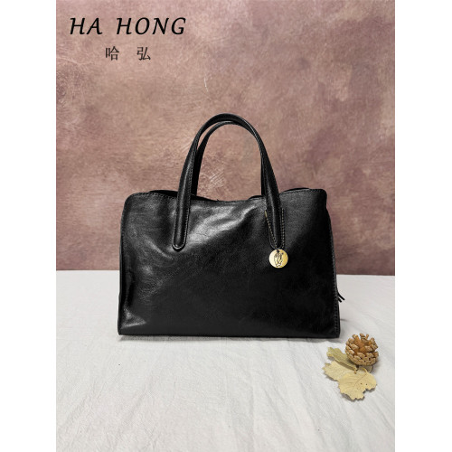 哈弘新款頭層牛皮斜背逛街包伯克包手提單肩包大容量真皮軟皮包包 哈弘新款頭層牛皮斜背逛街包伯克包手提單肩包大容量真皮軟皮包包