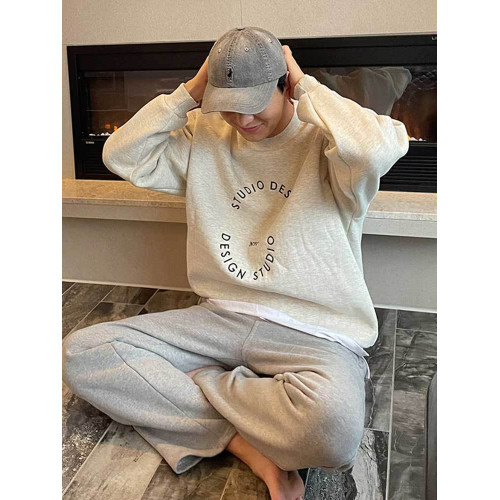 美式復古重磅無帽白灰色圓領衛衣男秋冬潮流潮牌Ins韓版上衣外套 美式復古重磅無帽白灰色圓領衛衣男秋冬潮流潮牌Ins韓版上衣外套