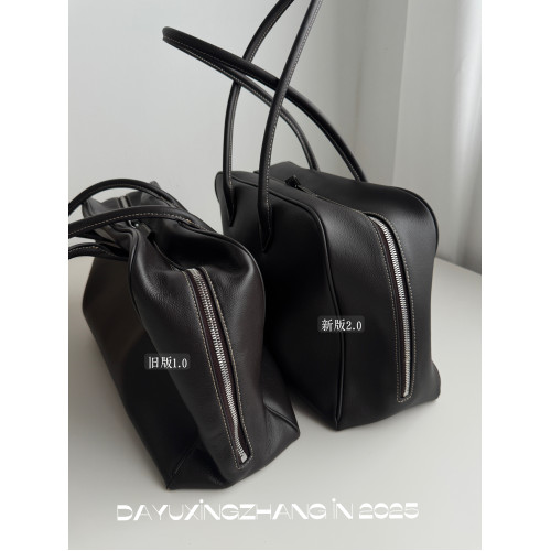 大宇姓張 巧克力棕慵懶天花板波士頓腋下包包