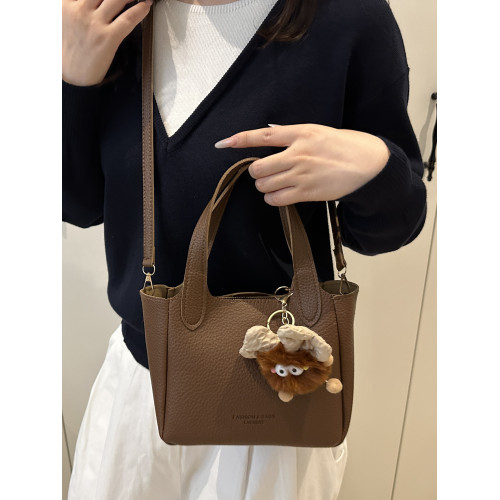 高級感小衆包包女秋冬復古2025新款休閒單肩斜後後背包女士手提水桶包