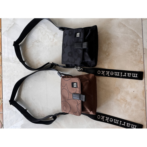 芬蘭小衆marme男女斜後後背包單肩休閒旅行登上戶外尼龍