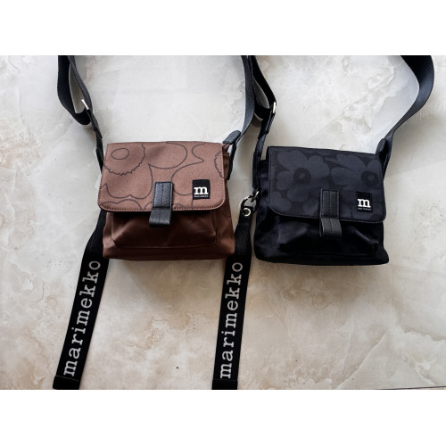 芬蘭小衆marme男女斜後後背包單肩休閒旅行登上戶外尼龍