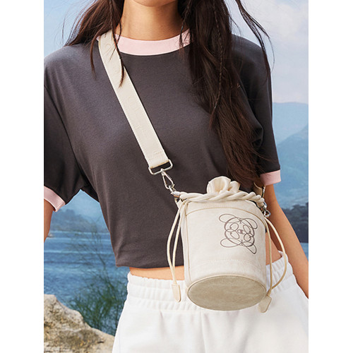 Champion冠軍官方時尚水桶包女生手提包斜後後背包上班通勤風包包 Champion冠軍官方時尚水桶包女生手提包斜後後背包上班通勤風包包