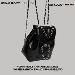 簡約雙肩包包女2025新款潮小衆時尚水桶包小香風校園後後背包黑色包