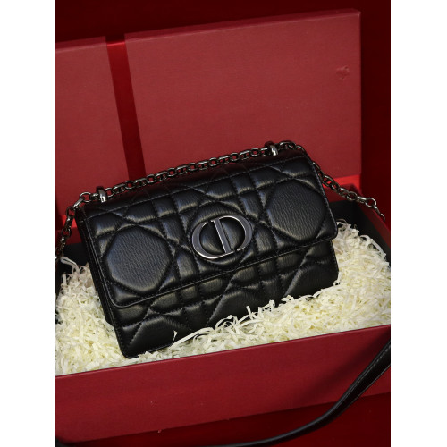 輕奢菱格鏈條包女2026新款時尚百搭單肩斜背小方包高級感腋下包女 輕奢菱格鏈條包女2026新款時尚百搭單肩斜背小方包高級感腋下包女