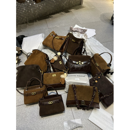 2025新款真皮女包時尚百搭單肩斜背手提水桶包