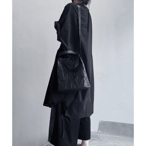 浮木兮/暗黑風牛皮紙褶皺水桶包大容量實用斜後後背包水桶包 浮木兮/暗黑風牛皮紙褶皺水桶包大容量實用斜後後背包水桶包