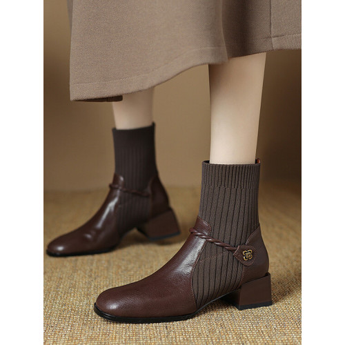 巨好看真皮短靴女秋冬新款中跟針織彈力襪子靴方頭粗跟瘦瘦馬丁靴 巨好看真皮短靴女秋冬新款中跟針織彈力襪子靴方頭粗跟瘦瘦馬丁靴