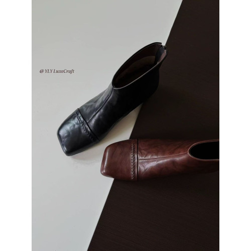 2025秋冬新款法式復古方頭短靴女粗跟真皮切爾西靴子大碼女鞋子