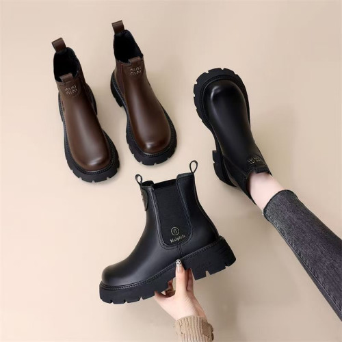 網紅爆款菸筒靴女2025年秋冬新款英倫風切爾西松緊加絨顯瘦馬丁靴