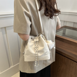 高級感包包女2024新款潮時尚韓版水桶包簡約純色雙肩包洋氣斜後後背包