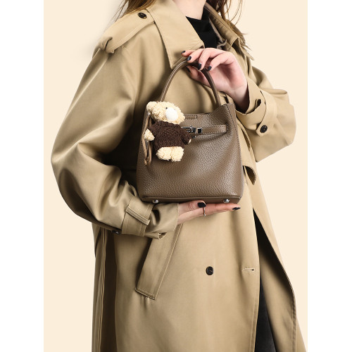 真皮復古小包包女2026新款潮時尚百搭斜後後背包流行爆款手提包水桶包 真皮復古小包包女2026新款潮時尚百搭斜後後背包流行爆款手提包水桶包