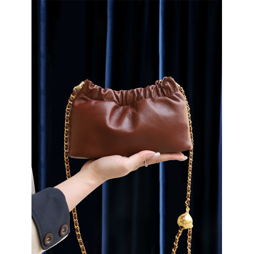 純牛皮小金球鏈條斜背小包包水桶包女百搭2026新款真皮單肩雲朵包