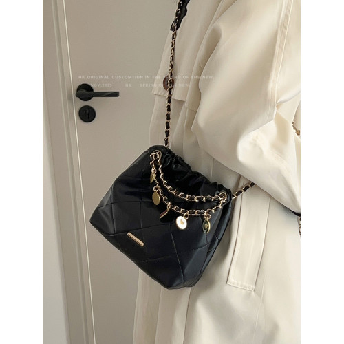 復古通勤包包女夏季2025新款潮單肩斜後後背包百搭ins菱格鏈條水桶包 復古通勤包包女夏季2025新款潮單肩斜後後背包百搭ins菱格鏈條水桶包