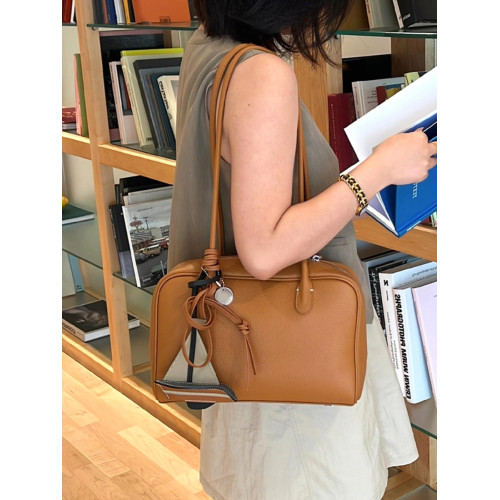 真皮大容量托特包包女式2026新款高級感復古通勤手提單肩波士頓包 真皮大容量托特包包女式2026新款高級感復古通勤手提單肩波士頓包