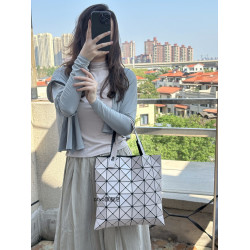 鐳射幾何菱形格子亮片包包六格大容量單肩手提托特包女通勤腋下包