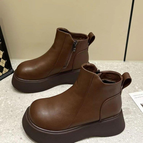 軟皮厚底短靴女2025年秋冬新款大頭松糕底復古百搭小個子女靴加絨 軟皮厚底短靴女2025年秋冬新款大頭松糕底復古百搭小個子女靴加絨