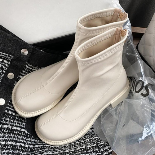 大頭馬丁靴2025秋冬新款小碼33單靴40粗跟42胖腳大碼女短靴41一43