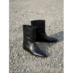 新款簡約方頭內增高坡跟寬筒中筒靴時裝套筒馬丁菸筒短靴女靴子