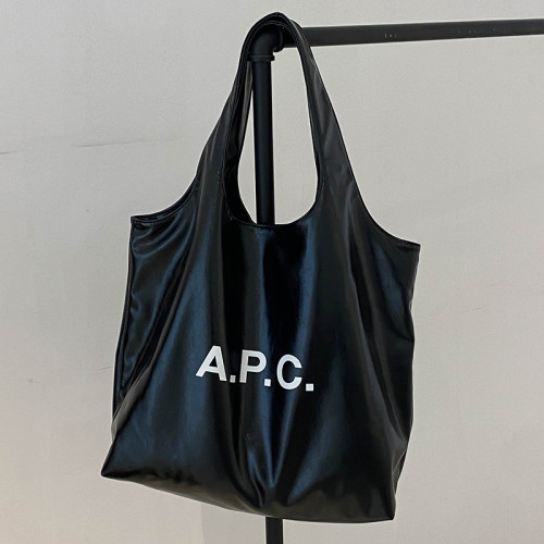 法國小衆APC女士印花皮質托特包大容量單肩通勤電腦包tote包 法國小衆APC女士印花皮質托特包大容量單肩通勤電腦包tote包