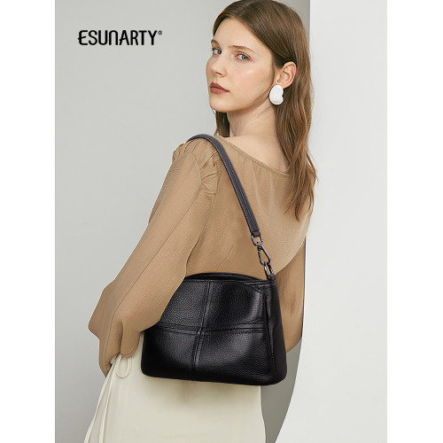 真皮中年女士包包2026新款百搭軟皮媽媽款斜後後背包女休閒單肩腋下包