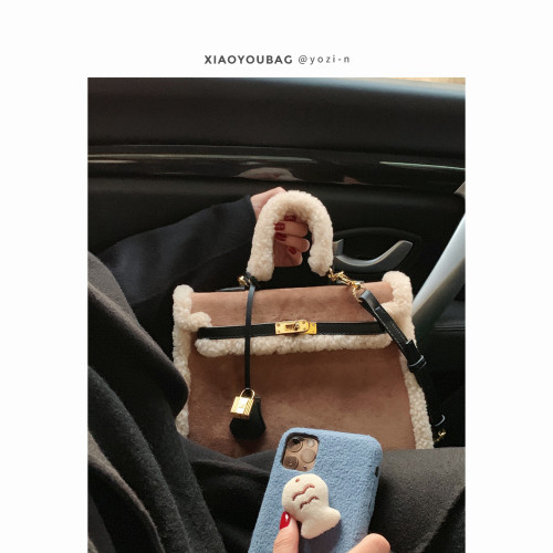 小優家包包 真羊羔毛包毛毛包包女大容量單肩手提包女包新款2026 小優家包包 真羊羔毛包毛毛包包女大容量單肩手提包女包新款2026