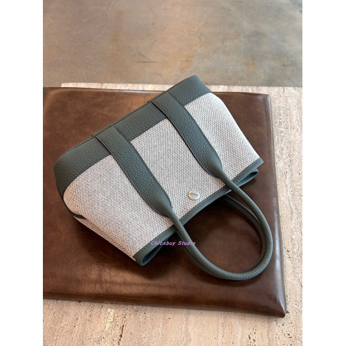 Chicxbuy 頭層牛皮拼帆布 花園包23cm 半手工蠟線 全鋼五金手提包 Chicxbuy 頭層牛皮拼帆布 花園包23cm 半手工蠟線 全鋼五金手提包