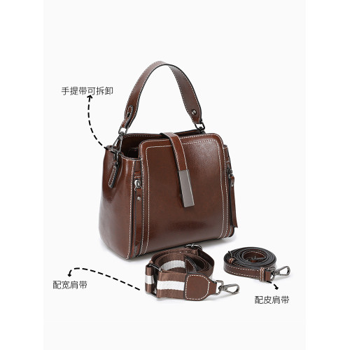 真皮女包2026新款夏天裝手機的小包包高級感媽媽水桶包單肩斜後後背包
