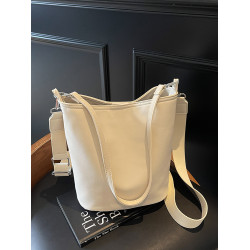 高級感包包女式2025新款超火輕便牛津布腋下水桶包小衆單肩斜後後背包