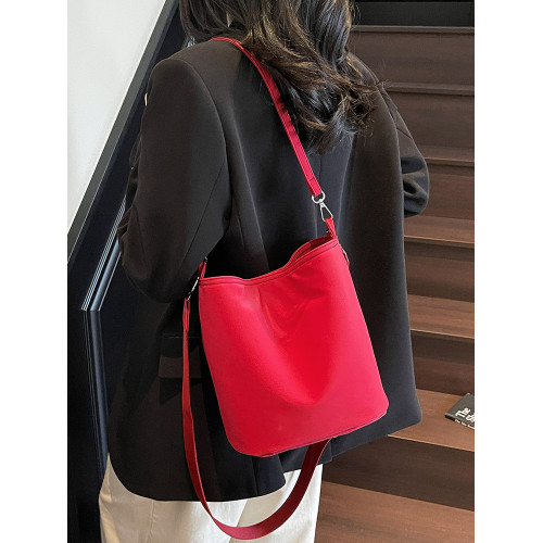 高級感包包女式2025新款超火輕便牛津布腋下水桶包小衆單肩斜後後背包 高級感包包女式2025新款超火輕便牛津布腋下水桶包小衆單肩斜後後背包