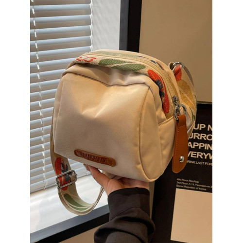 法國I.Tonick防水尼龍布斜後後背包包女新款大容量通勤單肩包休閒設計 法國I.Tonick防水尼龍布斜後後背包包女新款大容量通勤單肩包休閒設計