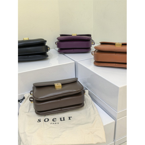 爆款法國小衆包包SO氣質豆腐包小號斜後後背包sides鉚釘小方包